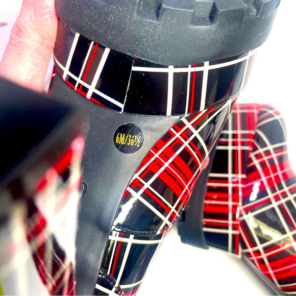 BNIB Jessica Simpson Irella Teagan Red Plaid Patent 5” platform ankle boots 6M - Picture 14 of 16